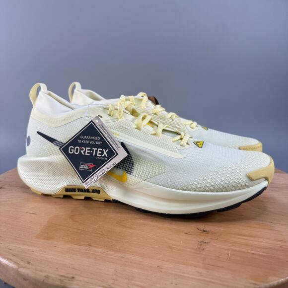 Nike Pegasus Trail 5 GORE-TEX Men's Size 13 Running Shoes Gold FQ0908-700 NEW - Picture 1 of 9